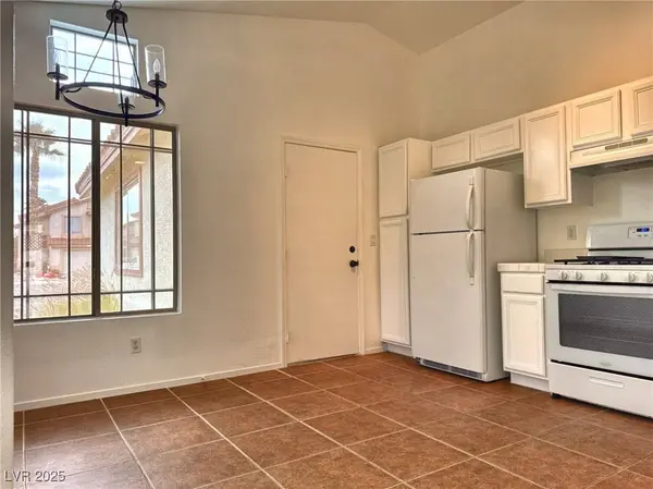 7812 Blue Charm AVE, Las Vegas, NV 89149