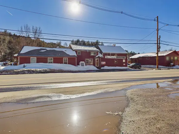 2170 N Main St ST, Londonderry, VT 05148