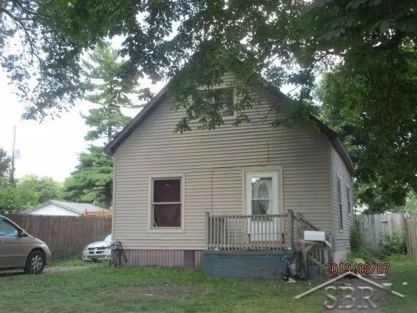 1516 GREENWICH Streets, Saginaw, MI 48602