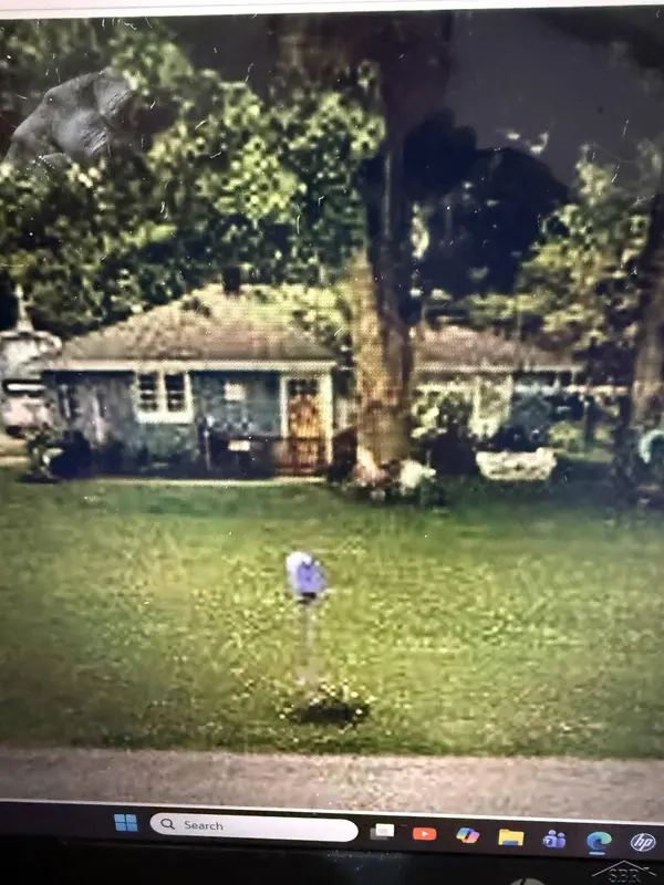 7825 SWANCREEK Road, Saginaw, MI 48608