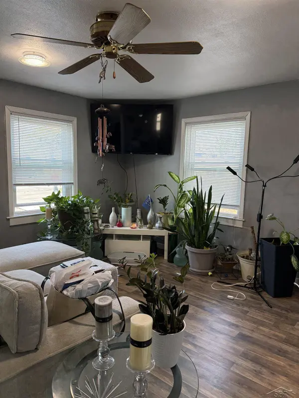 5815 Gratiot Common, Saginaw, MI 48638