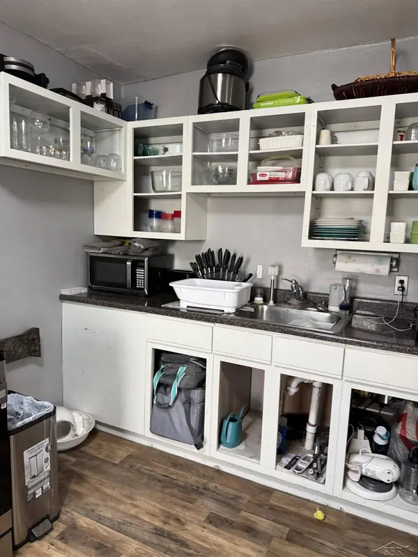 5815 Gratiot Common, Saginaw, MI 48638