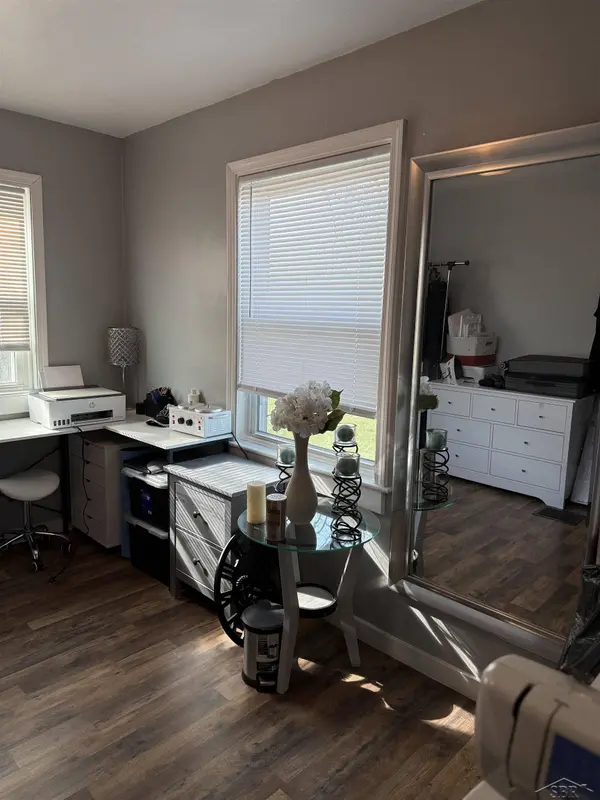 5815 Gratiot Common, Saginaw, MI 48638