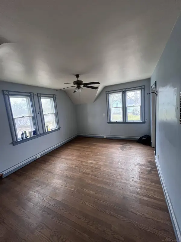 411 10th Street, Bay City, MI 48708