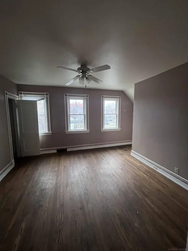 411 10th Street, Bay City, MI 48708