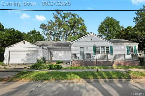 166 W Milton Avenue, Hazel Park, MI 48030