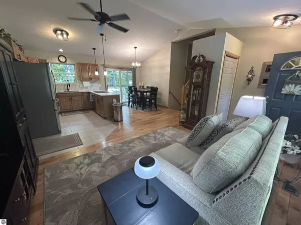 2392 Holland Circle, Traverse City, MI 49685