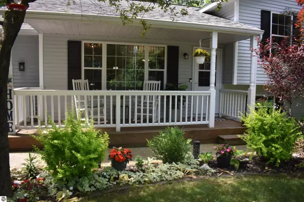 2392 Holland Circle, Traverse City, MI 49685