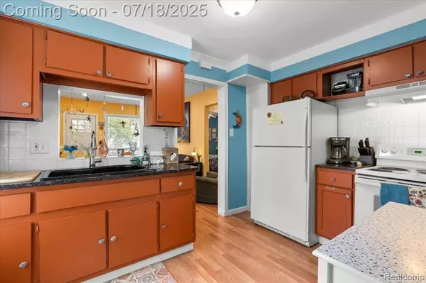 204 Wordsworth Street, Ferndale, MI 48220