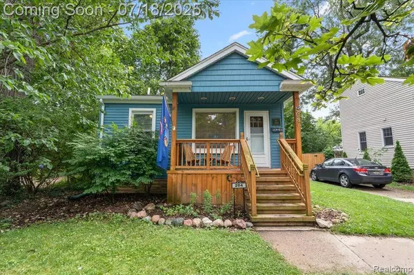 204 Wordsworth Street, Ferndale, MI 48220