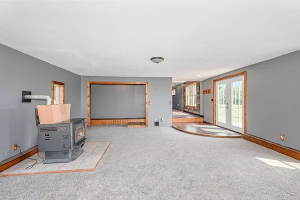 5010 N Pendell Road, Alma, MI 48801