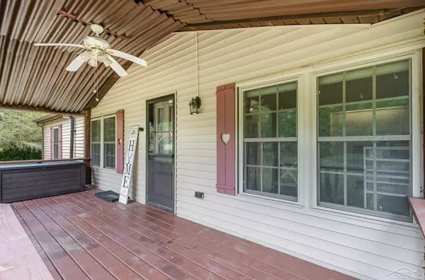 4625 N Hemlock Road, Hemlock, MI 48626