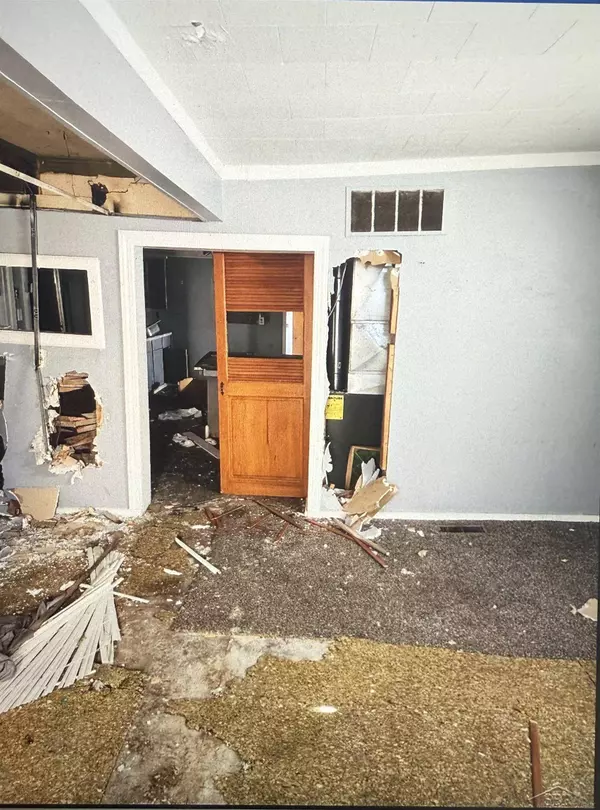 2126 Maplewood Street, Saginaw, MI 48601