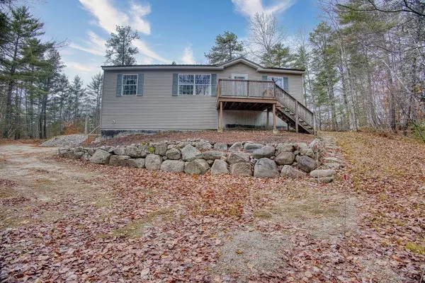 375 Pine River RD, Effingham, NH 03882