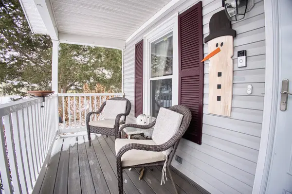 2 Sherwood LN, Merrimack, NH 03054