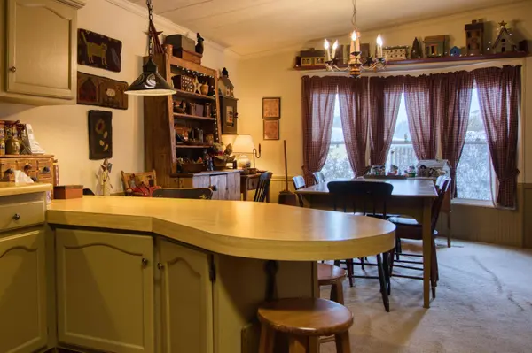 2 Sherwood LN, Merrimack, NH 03054