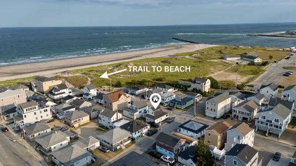 19 Dover AVE, Hampton, NH 03842