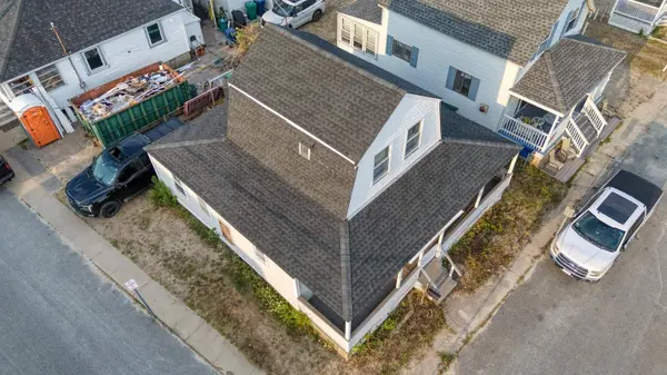 19 Dover AVE, Hampton, NH 03842