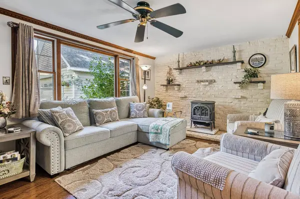 34 Tall Pine RD, Moultonborough, NH 03254