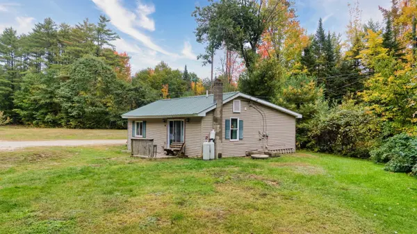 24 Stevens RD, Effingham, NH 03882