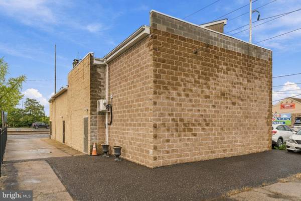 9353-55 OLD BUSTLETON AVE, Philadelphia, PA 19115