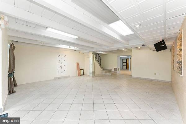 9353-55 OLD BUSTLETON AVE, Philadelphia, PA 19115