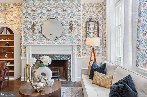 323 S CAMAC ST, Philadelphia, PA 19107