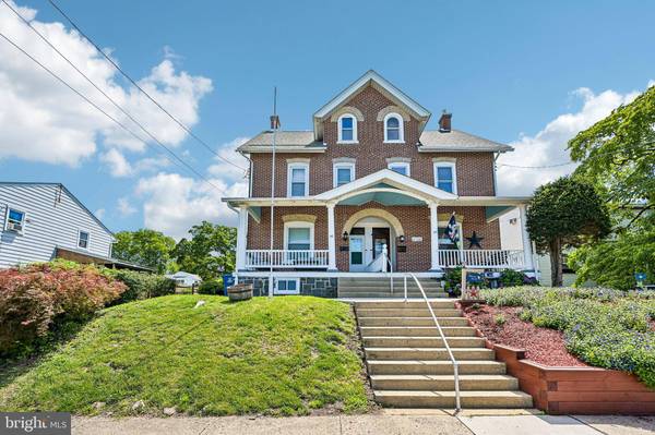 56 E FAIRVIEW AVE