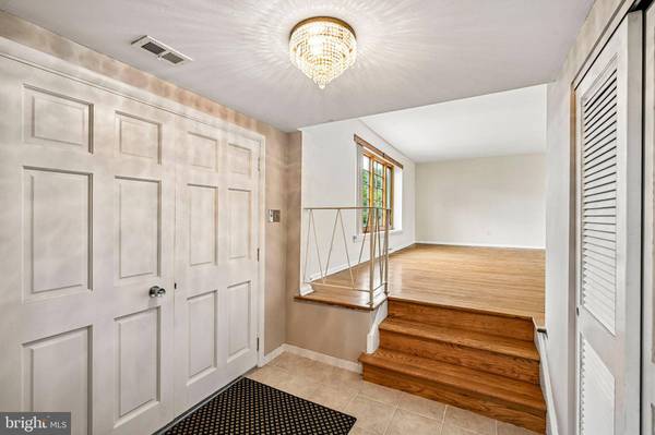 1008 RENNARD ST, Philadelphia, PA 19116