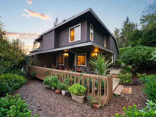 18 El Greco, Lake Oswego, OR 97035
