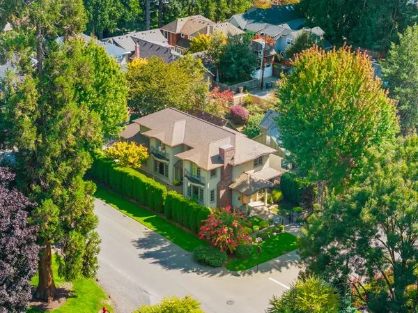 752 E Ave, Lake Oswego, OR 97034-2247