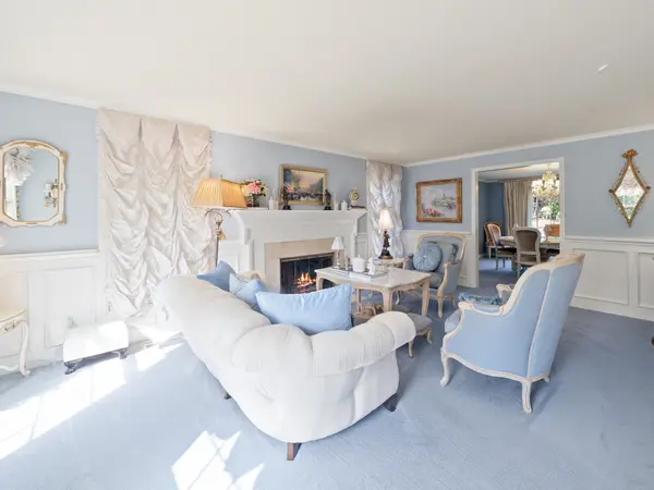 4081 Orchard Way, Lake Oswego, OR 97035-1874