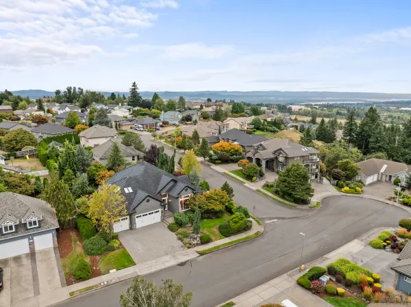 2722 NW 24th Ave, Camas, WA 98607-8013