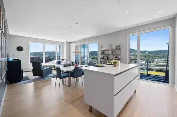 1150 NW Quimby St #1712, Portland, OR 97209-2485