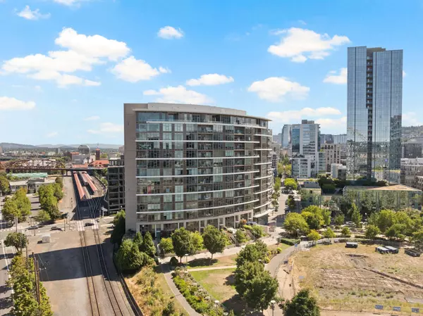 949 NW Overton St #608, Portland, OR 97209-3198