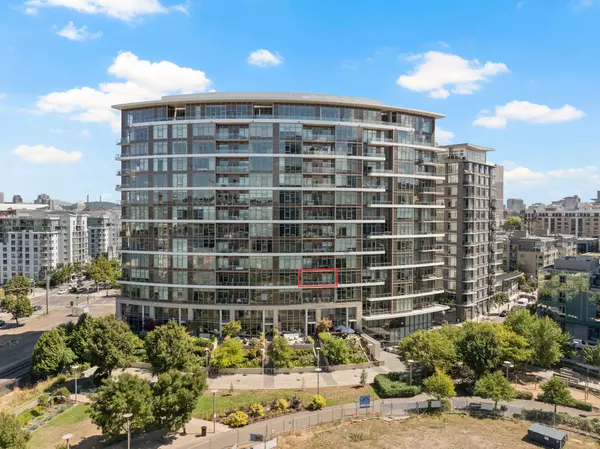 949 NW Overton St #608, Portland, OR 97209-3198