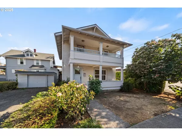 411 4TH ST, Oregon City, OR 97045