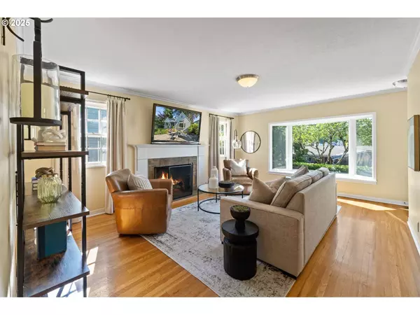 128 NORTHSHORE RD, Lake Oswego, OR 97034