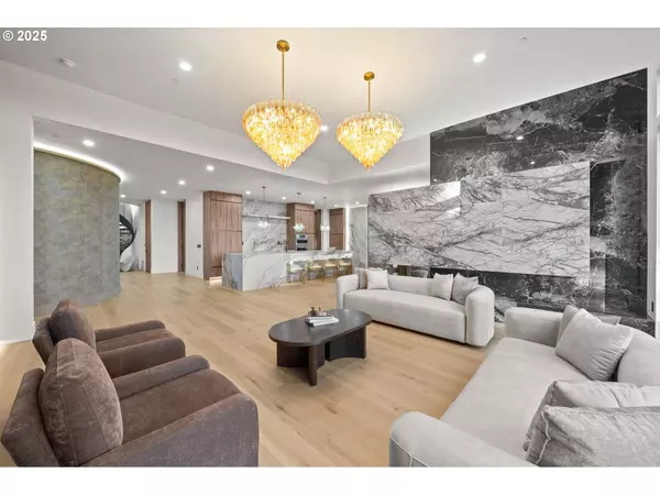 530 NE PROVINCE DR, Camas, WA 98607