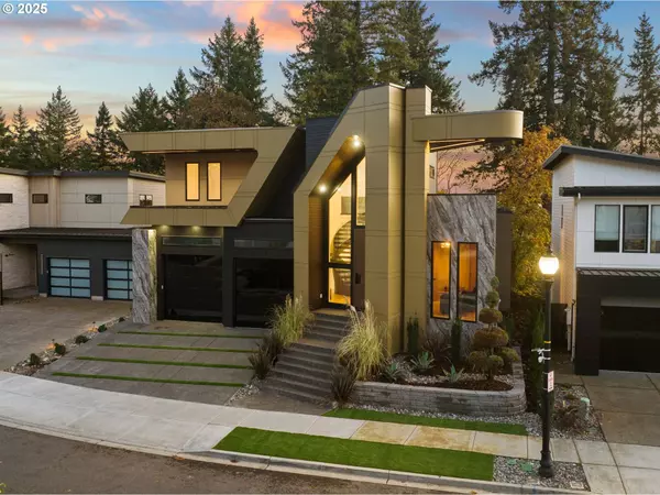 530 NE PROVINCE DR, Camas, WA 98607