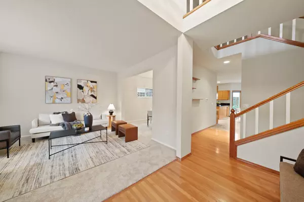 14390 Camden Ln, Lake Oswego, OR 97035-8744