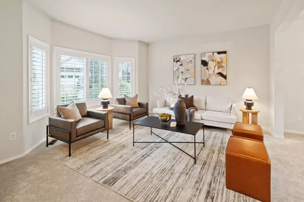 14390 Camden Ln, Lake Oswego, OR 97035-8744