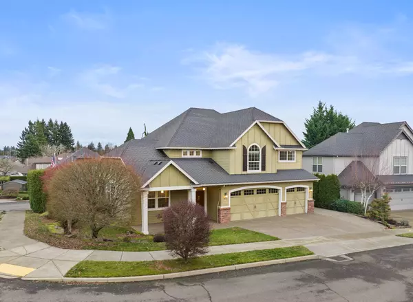 978 N Alder St, Canby, OR 97013-3369