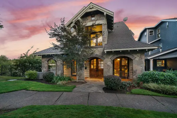 100 3rd St, Lake Oswego, OR 97034-3018