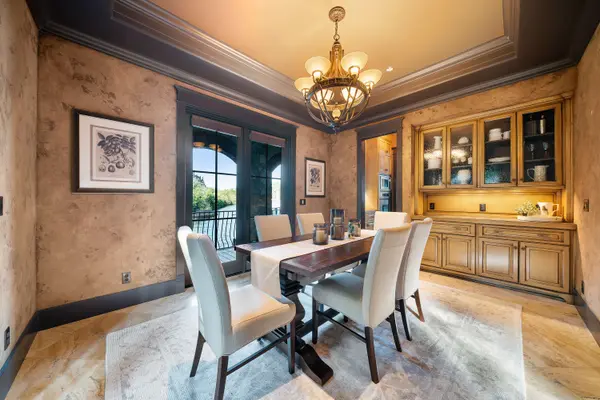 100 3rd St, Lake Oswego, OR 97034-3018