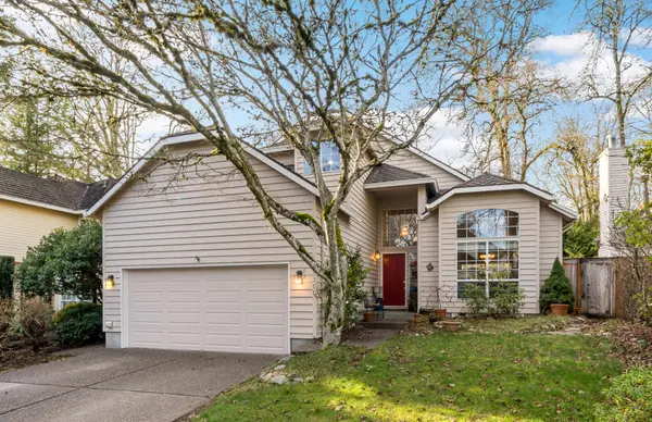 5300 Coventry Ct, Lake Oswego, OR 97035-8741