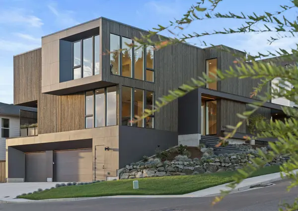 SE Regency View Dr, Happy Valley, OR 97086