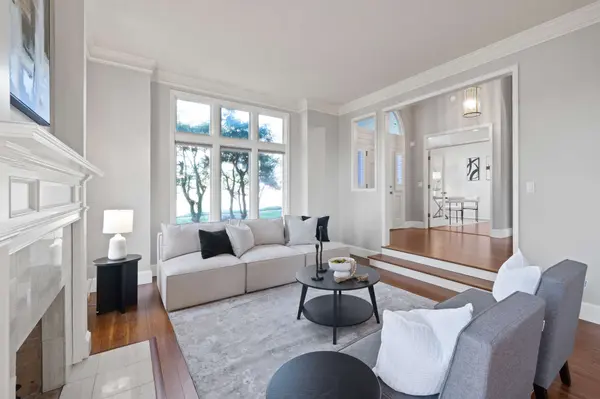 5834 Ridgetop Ct, Lake Oswego, OR 97035-5710