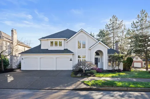 5834 Ridgetop Ct, Lake Oswego, OR 97035-5710