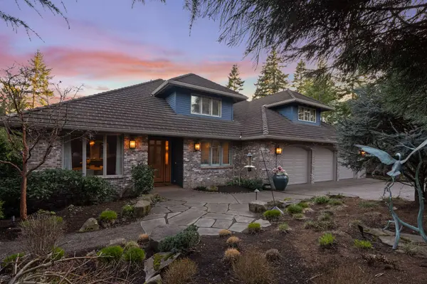 13048 SW Knaus Rd, Lake Oswego, OR 97034-1515